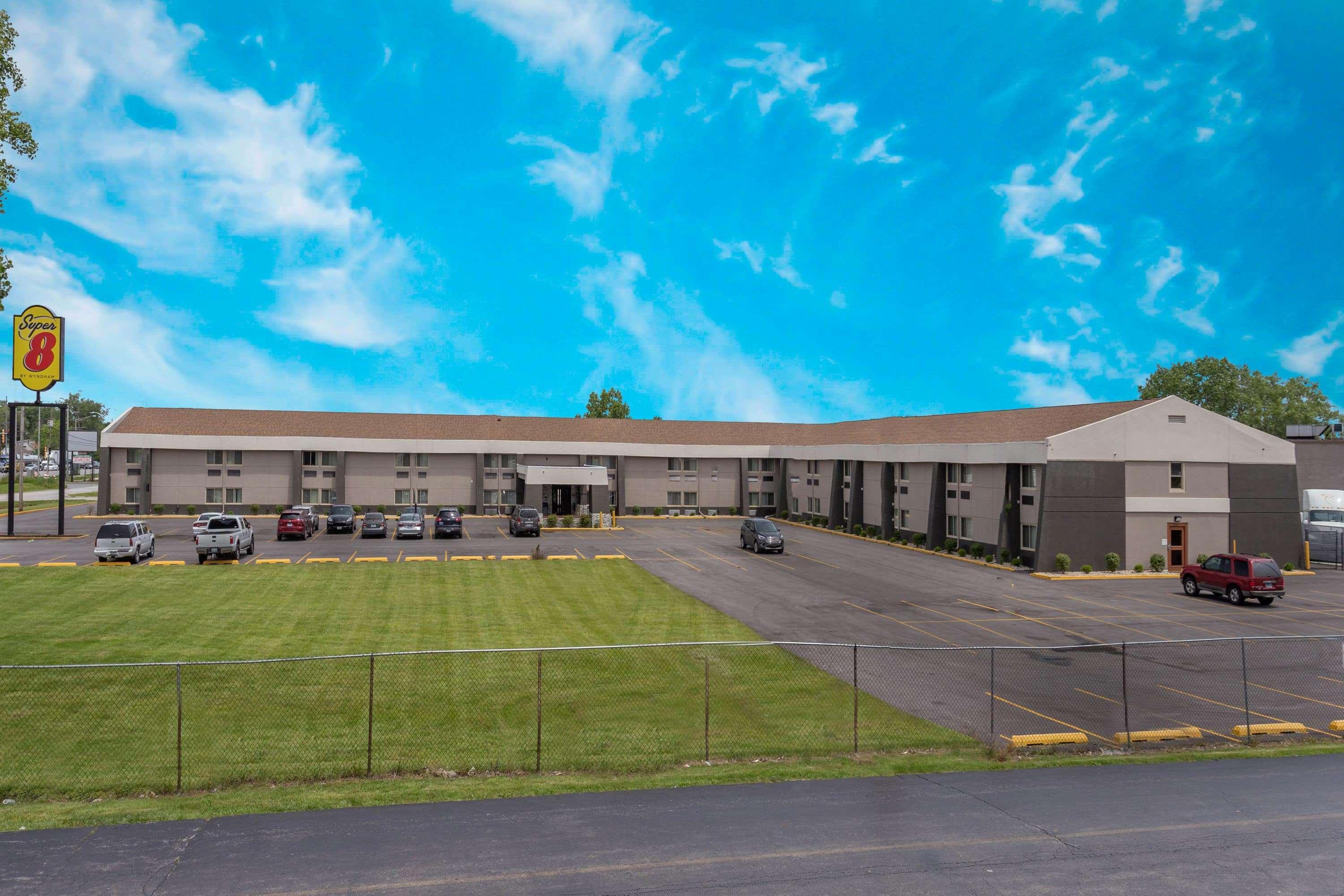 Hotel Super 8 By Wyndham South Holland Exterior foto