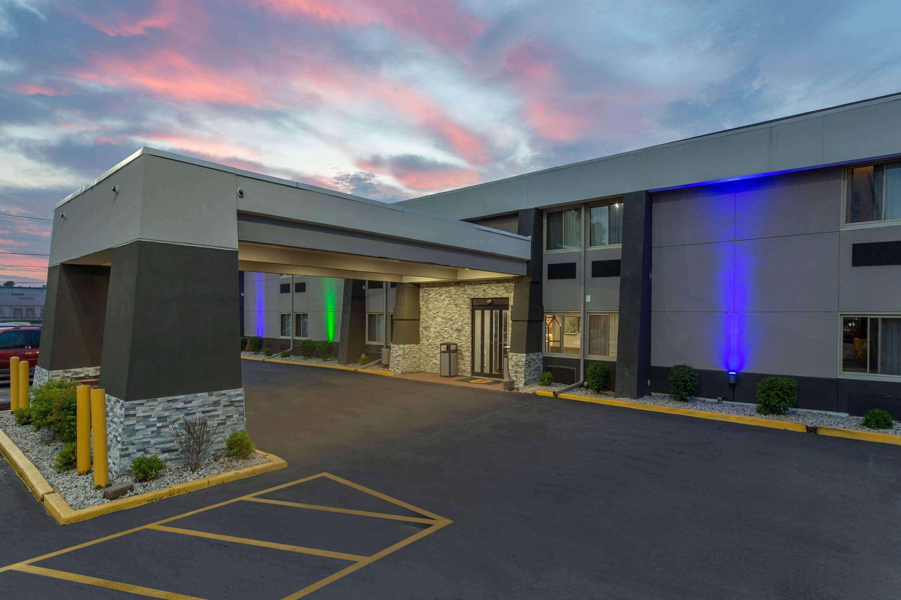 Hotel Super 8 By Wyndham South Holland Exterior foto